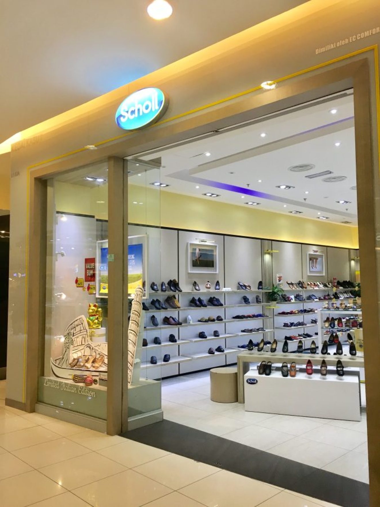 scholl shoe shop