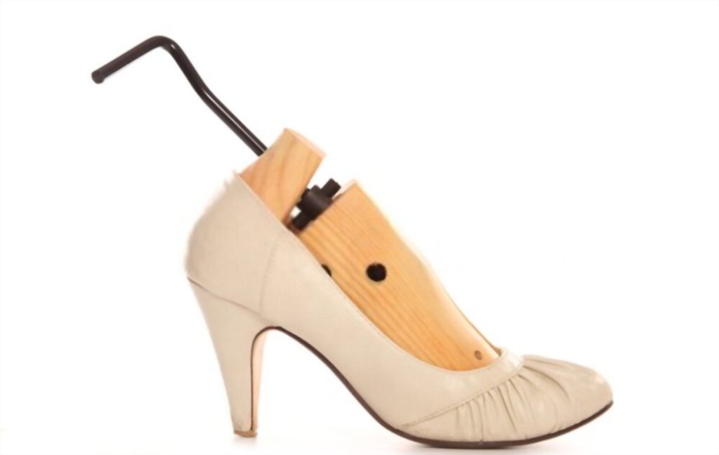 shoe stretching cost