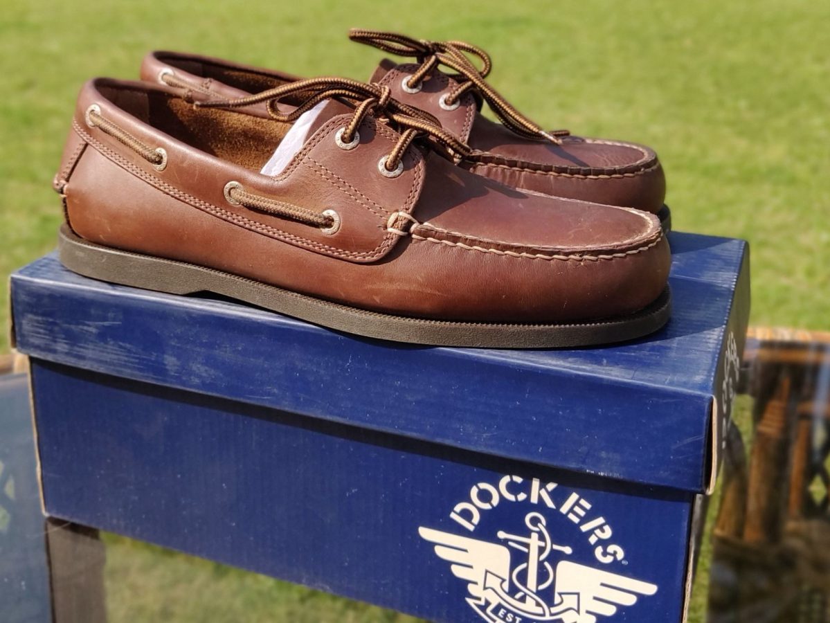 Dockers Boat Shoes and box